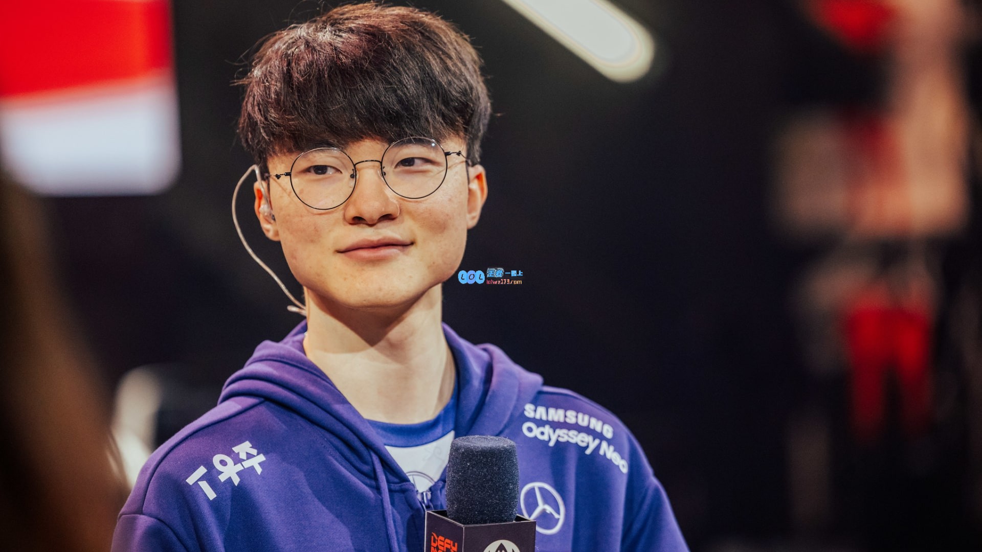  Faker迎来十五赛季高光表现，湖人球迷沸腾！